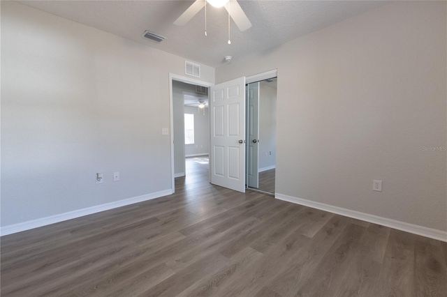 4438 CALAMONDIN STREET, Lady Lake, FL 32159