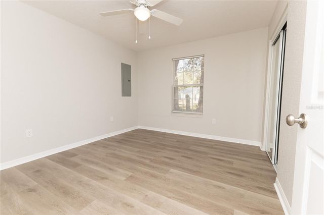 4438 CALAMONDIN STREET, Lady Lake, FL 32159