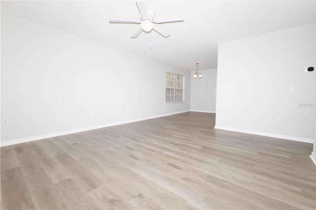 4438 CALAMONDIN STREET, Lady Lake, FL 32159