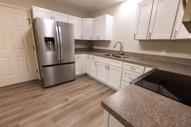 4438 CALAMONDIN STREET, Lady Lake, FL 32159