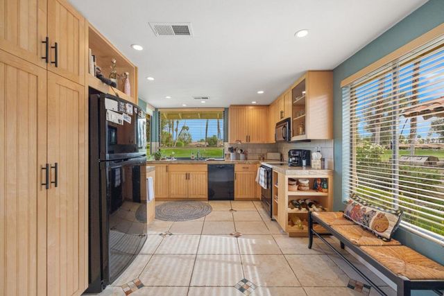 414 S Sierra Madre, Palm Desert, CA 92260