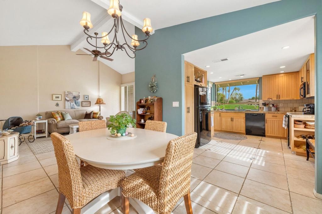 Image 2 of property listing at 414 S Sierra Madre S, Palm Desert, CA 92260