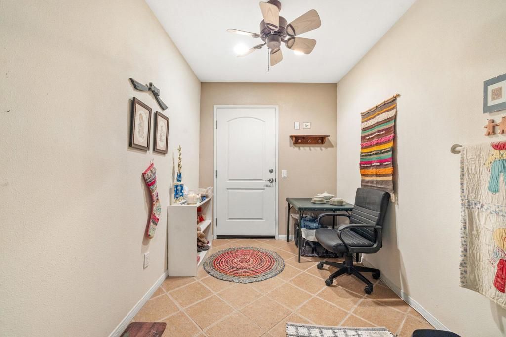 Image 32 of property listing at 414 S Sierra Madre S, Palm Desert, CA 92260