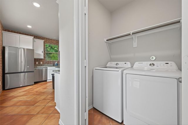 804 Pearl River Drive, Conroe, TX 77316