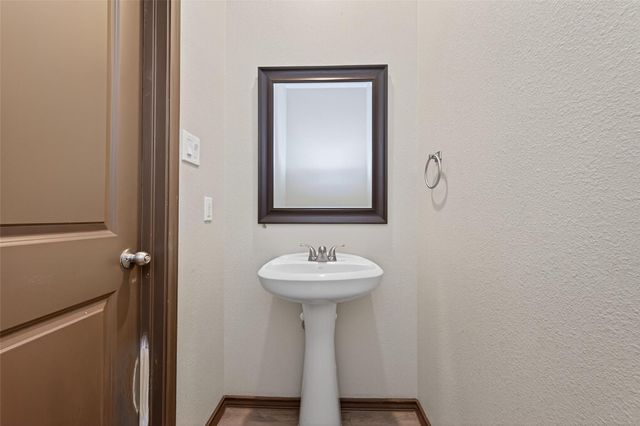 804 Pearl River Drive, Conroe, TX 77316