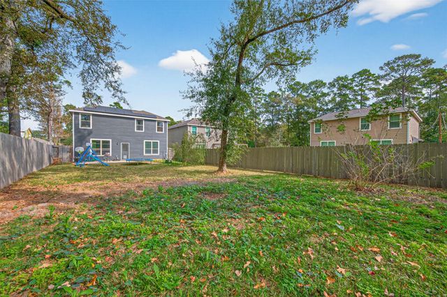 804 Pearl River Drive, Conroe, TX 77316