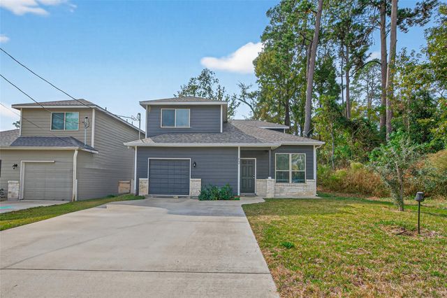 804 Pearl River Drive, Conroe, TX 77316