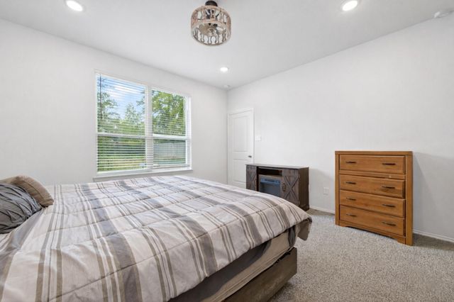 804 Pearl River Drive, Conroe, TX 77316