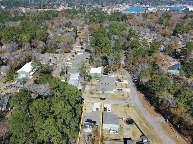 804 Pearl River Drive, Conroe, TX 77316