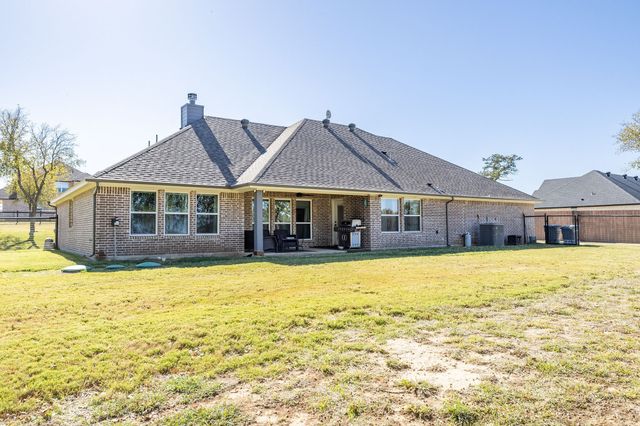 408 Herb Stephens Jr Way, Springtown, TX 76082