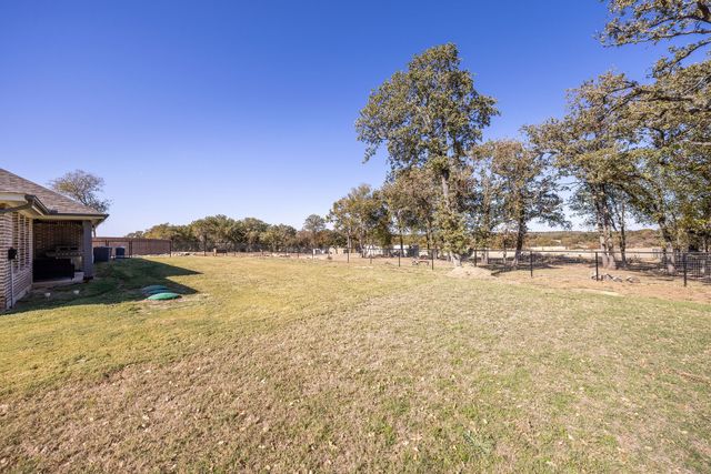 408 Herb Stephens Jr Way, Springtown, TX 76082