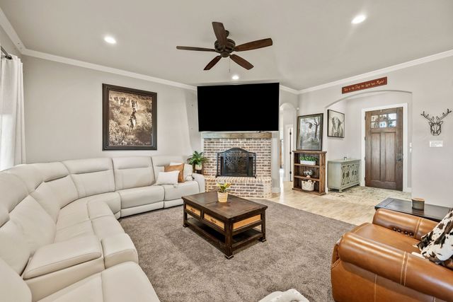 408 Herb Stephens Jr Way, Springtown, TX 76082