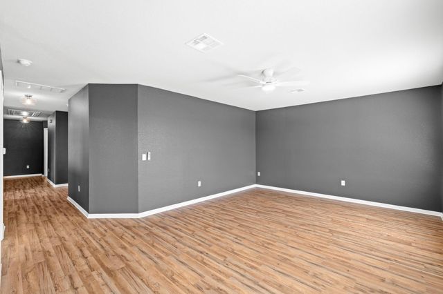 128 Dunlin LN, Leander, TX 78641