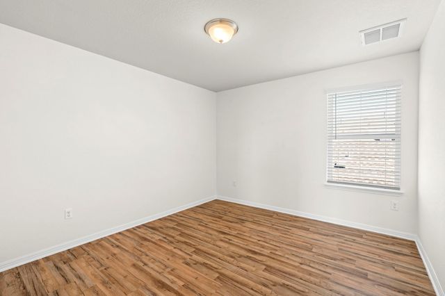 128 Dunlin LN, Leander, TX 78641
