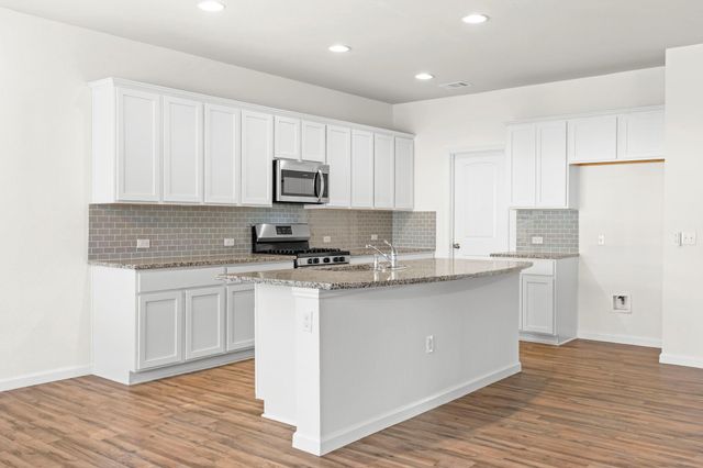 128 Dunlin LN, Leander, TX 78641