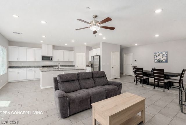 330 Spring Dove Ave, Henderson, NV 89011