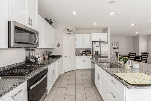 330 Spring Dove Ave, Henderson, NV 89011