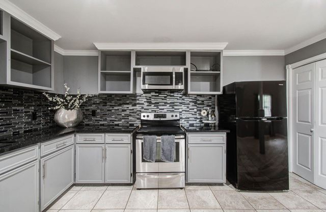 2516 Vaughn Street, Houston, TX 77093