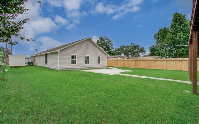 2516 Vaughn Street, Houston, TX 77093