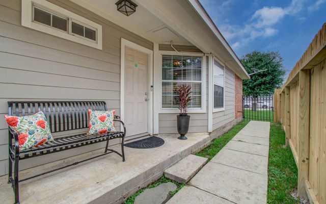 2516 Vaughn Street, Houston, TX 77093