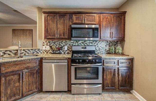 2516 Vaughn Street, Houston, TX 77093