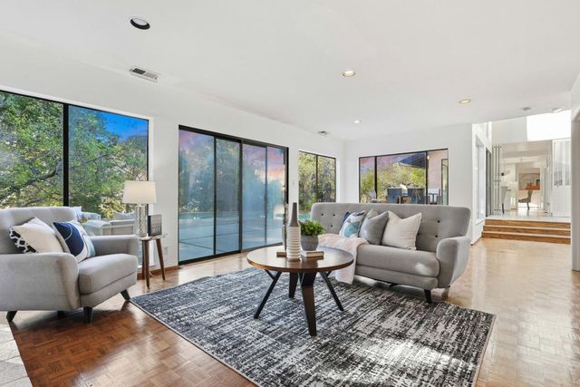 100 Rizal Drive, Hillsborough, CA 94010