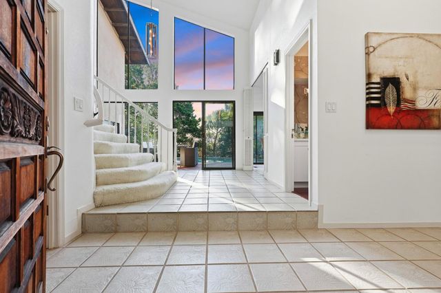 100 Rizal Drive, Hillsborough, CA 94010