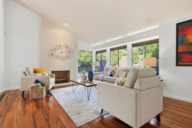 100 Rizal Drive, Hillsborough, CA 94010