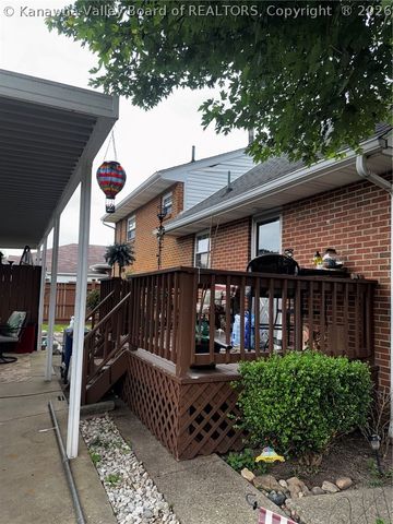 1939 Lincoln Avenue, St Albans, WV 25177
