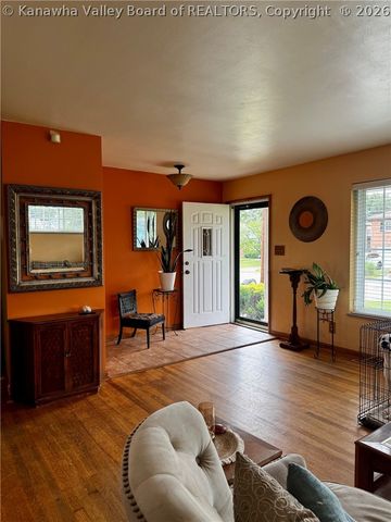 1939 Lincoln Avenue, St Albans, WV 25177
