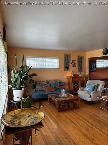 1939 Lincoln Avenue, St Albans, WV 25177
