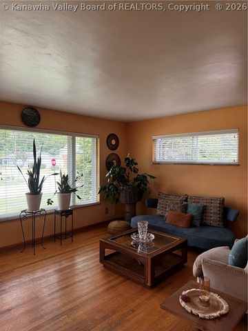 1939 Lincoln Avenue, St Albans, WV 25177
