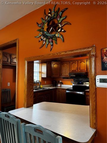 1939 Lincoln Avenue, St Albans, WV 25177