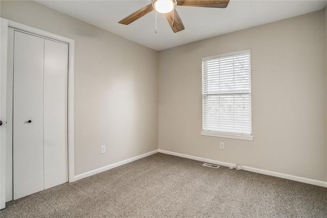 1816 SE 7th Street, Lee's Summit, MO 64063