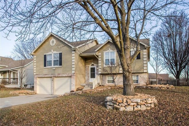 1816 SE 7th Street, Lee's Summit, MO 64063