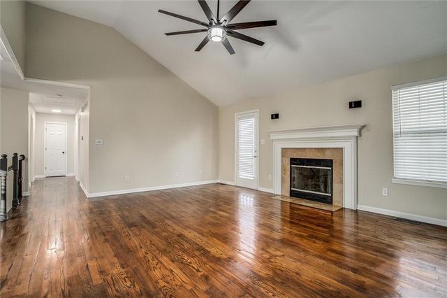 1816 SE 7th Street, Lee's Summit, MO 64063