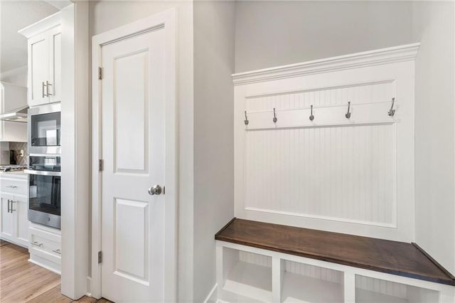 5013 N 145th Street, Basehor, KS 66007