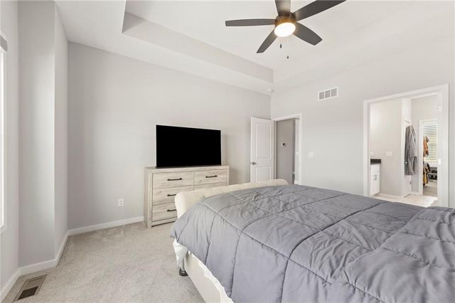 5013 N 145th Street, Basehor, KS 66007