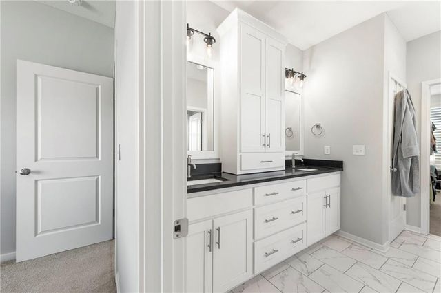 5013 N 145th Street, Basehor, KS 66007