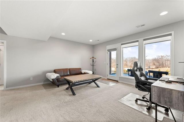 5013 N 145th Street, Basehor, KS 66007