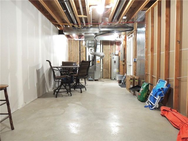 5013 N 145th Street, Basehor, KS 66007