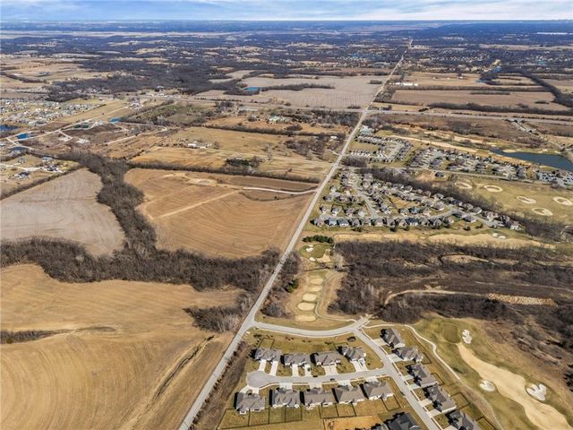 5013 N 145th Street, Basehor, KS 66007