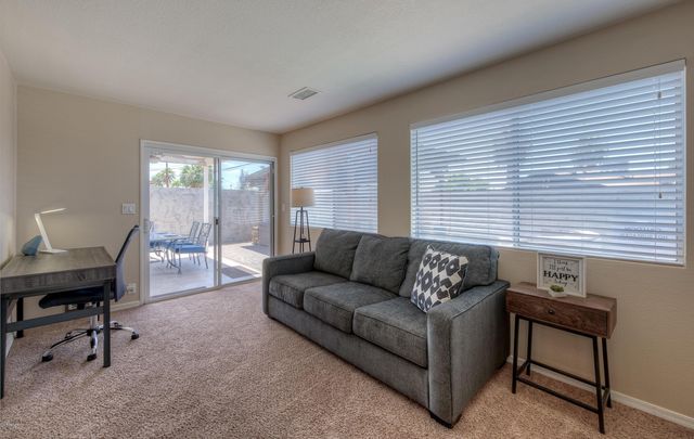 8031 E Oak Street, Scottsdale, AZ 85257