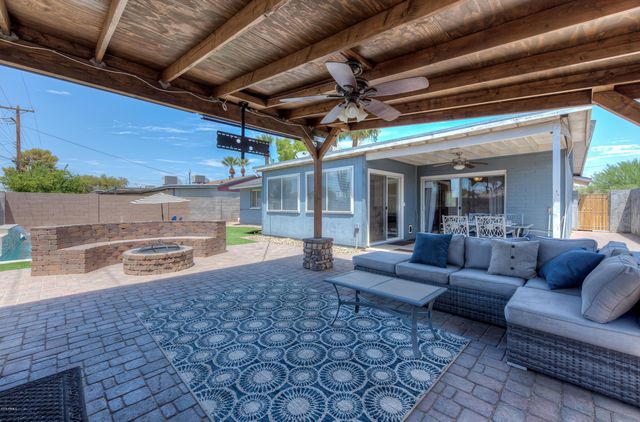 8031 E Oak Street, Scottsdale, AZ 85257