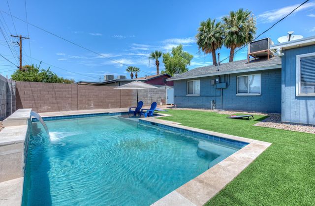 8031 E Oak Street, Scottsdale, AZ 85257