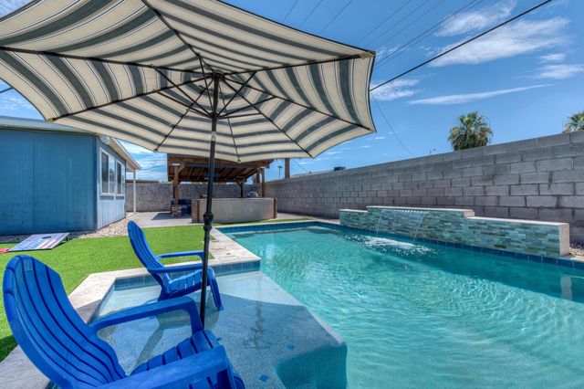 8031 E Oak Street, Scottsdale, AZ 85257
