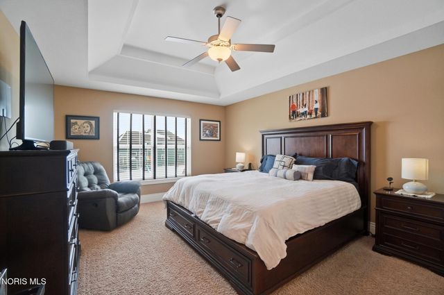 3307 Sterlingwood Lane, Perrysburg, OH 43551