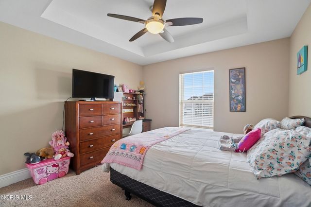 3307 Sterlingwood Lane, Perrysburg, OH 43551