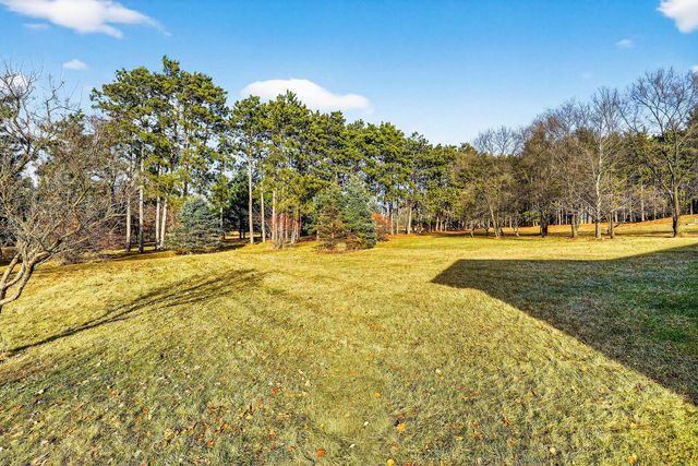 N7351 Ptarmigan DRIVE, Pardeeville, WI 53954