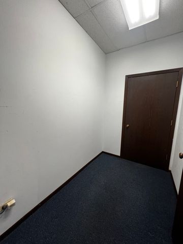 9944 S ROBERTS Road 107, Palos Hills, IL 60465